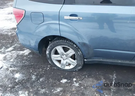 2010 Subaru Forester 2.5X Premium из США, поврежденный, VIN JF2SH6CC3AH790019